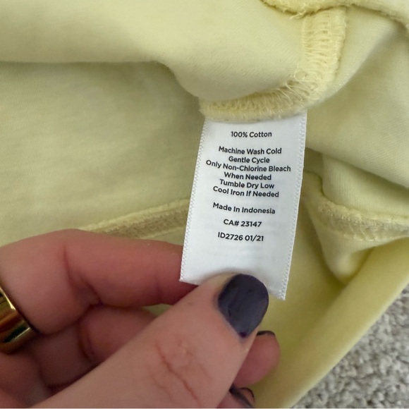 Yellow Short Sleeve Women's Top - Picture 9 of 9